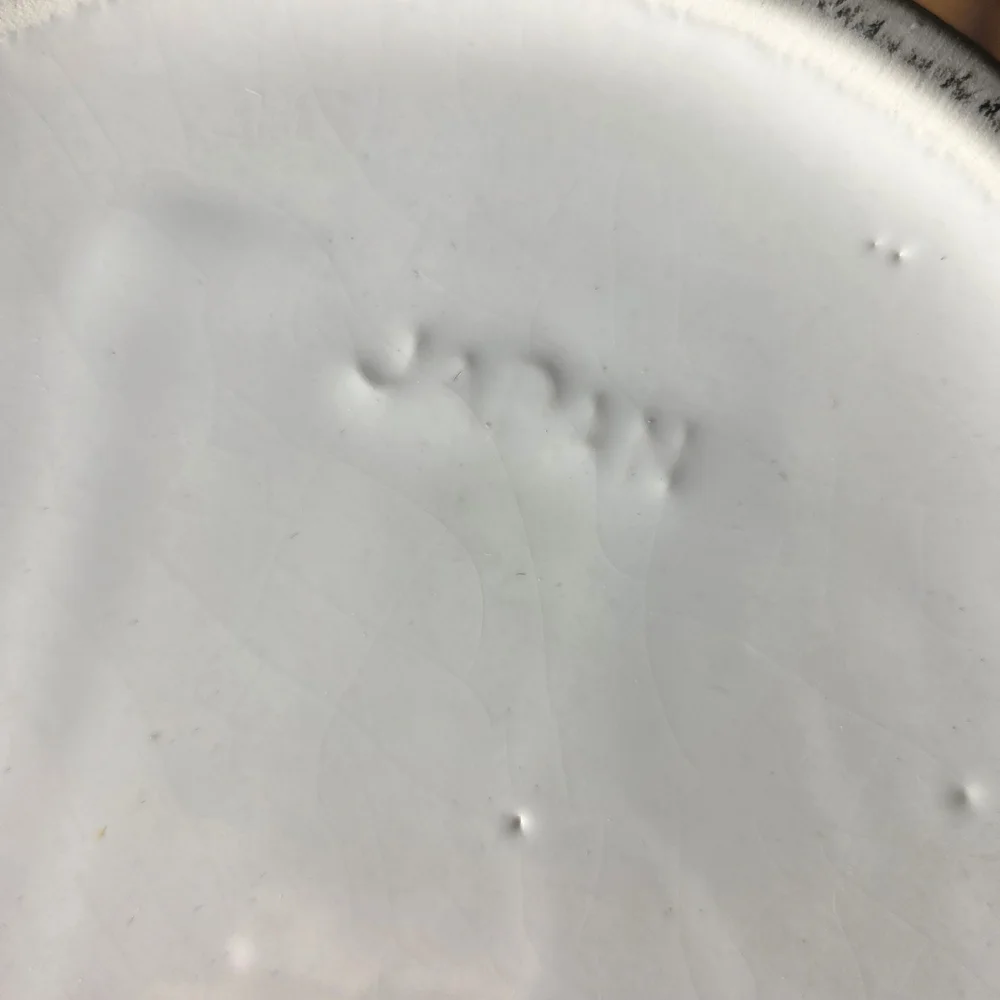 White Porcelain Covered Sugar Bowl with Swirl Motif